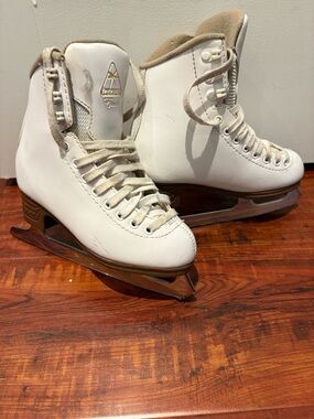 Jackson Excel White Figure Skates youth size 13C